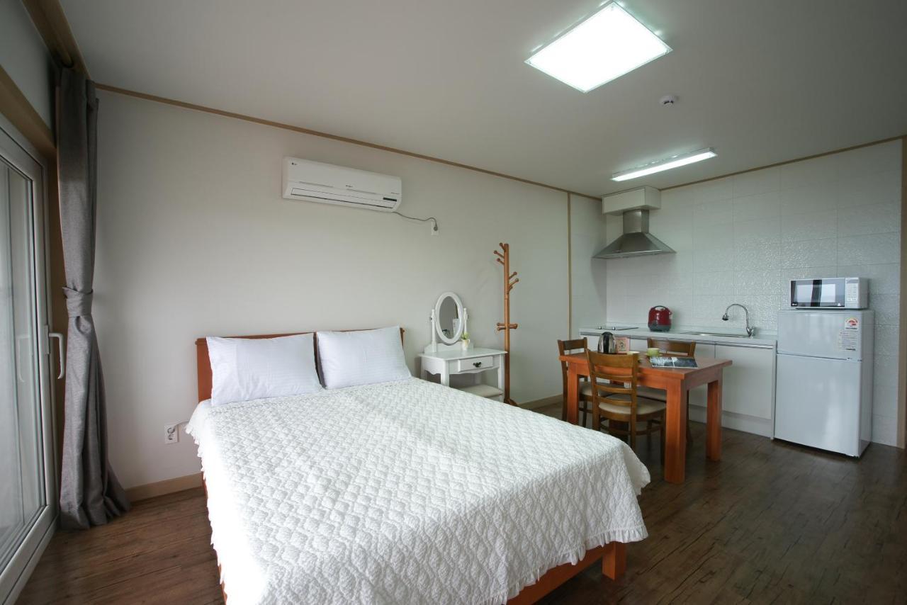 Good Day Pension Согвипхо Экстерьер фото